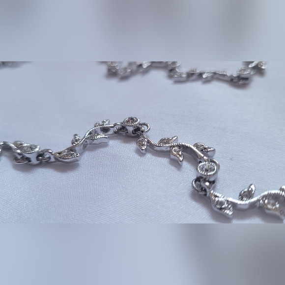 Grape Vine Necklace - Picture 2 of 6